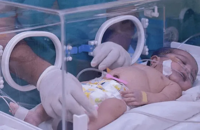 Contribute to Lahore hospital care